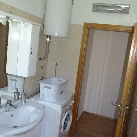 Апартаменти Paradise *