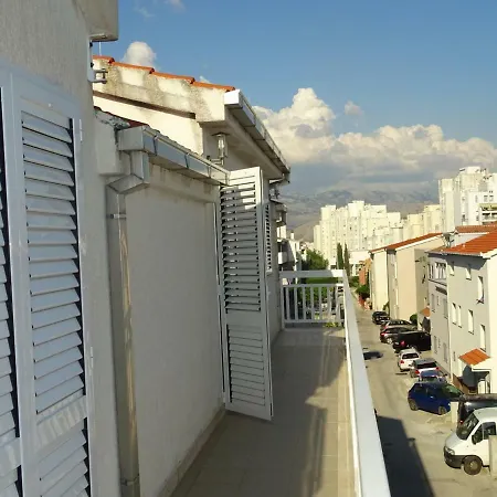 Апартаменти Paradise