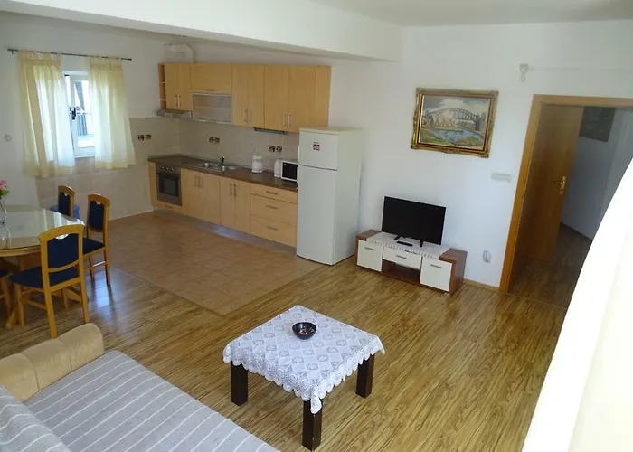 Paradise 아파트 *